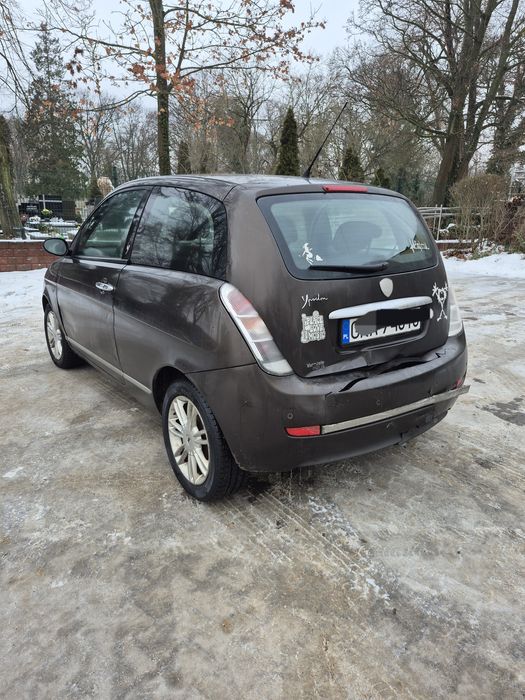 Lancia ypsilon 1,2