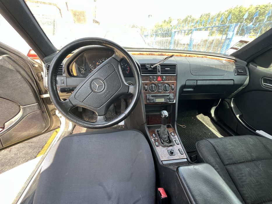 Mercedes 220c Elegance 1999 (avaria)