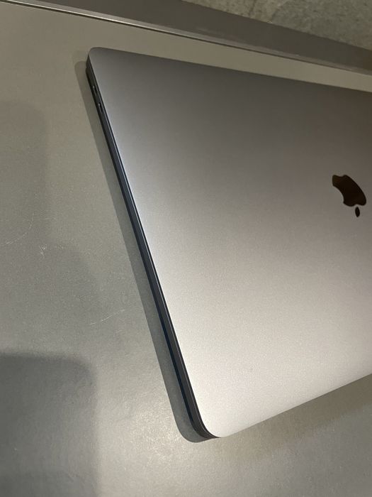 На запчасти Macbook Pro 16 2019  Gray A214 без платы (18)