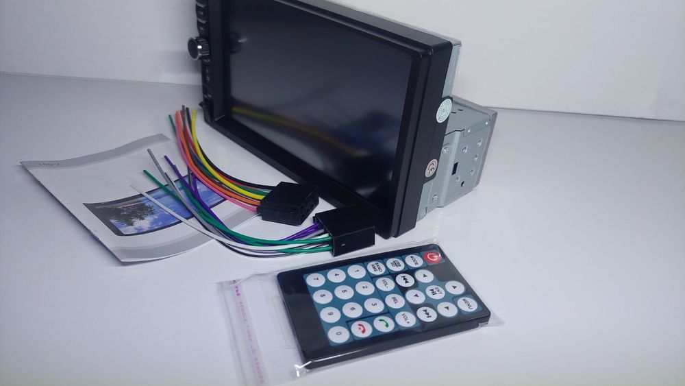 Магнітола Pioneer 7012 1 дін з екраном 7"