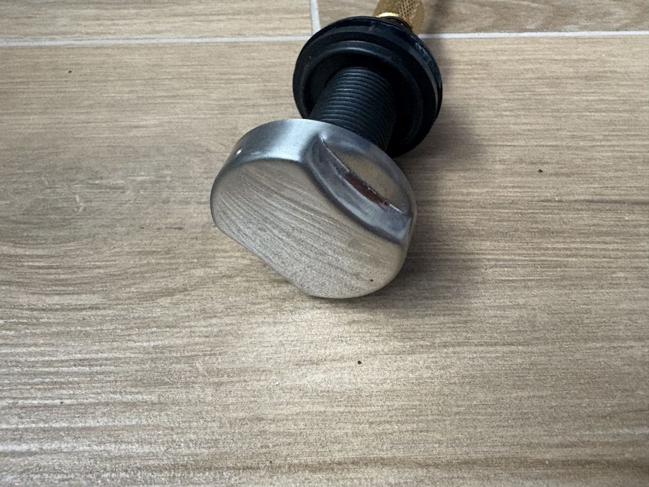 Pokrętło korka automatycznego