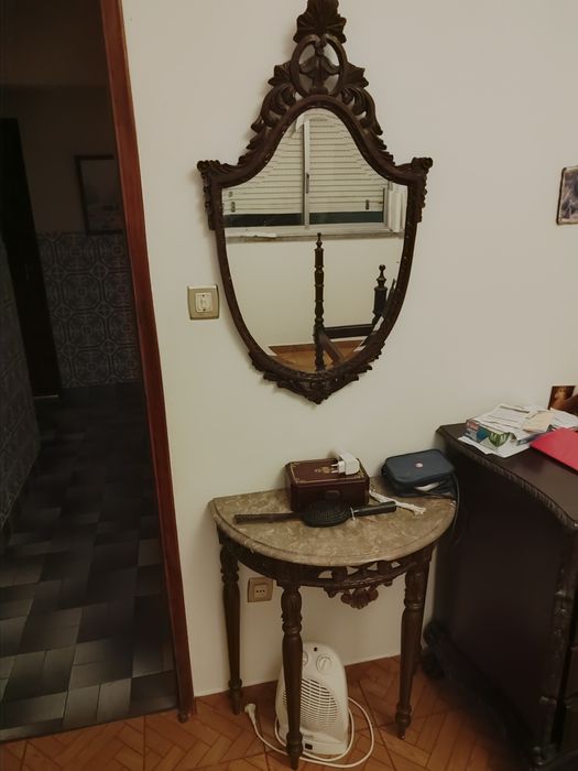 Vendo espelho e mesa com mármore
