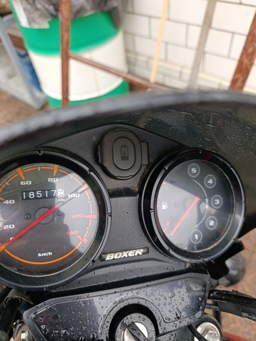 Мотоцикл Bajaj Boxer 125