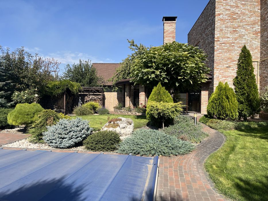 Продам великий гарний будинок центр м. Самар