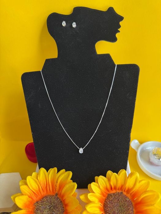 Conjunto gota zirconia folheado a prata , semijoia de qualidade.