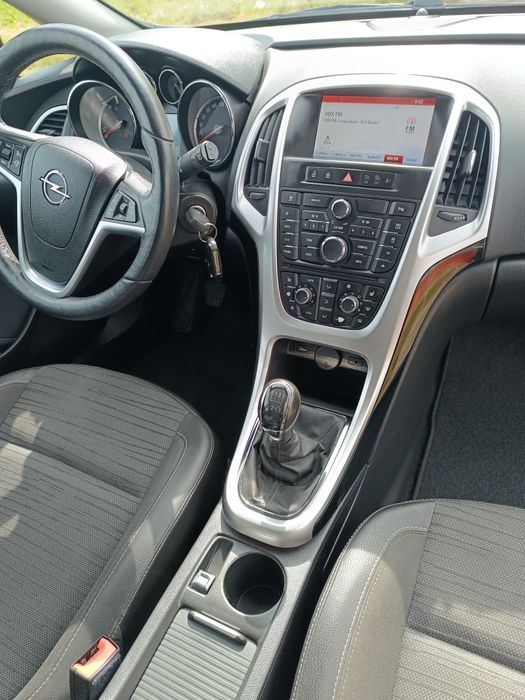 Opel Astra J 2014
