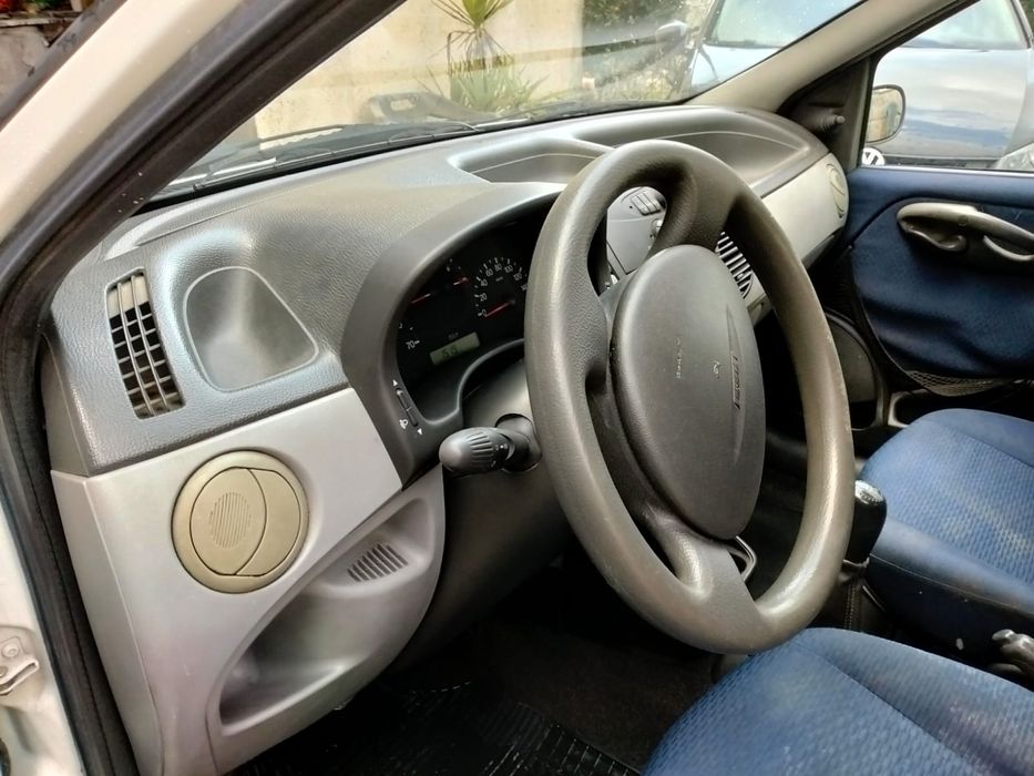 Segue pFiat Punto 1.9JTD Comercial