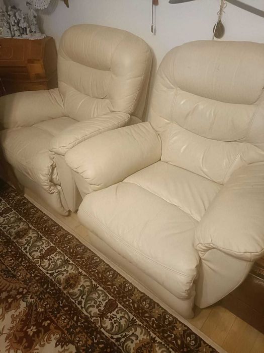 Skórzana sofa plus dwa fotele