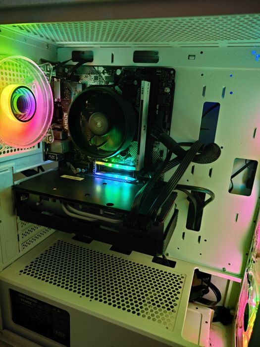 Torre Ryzen 7 5700 RAM 32Gb DDR4, SSD 1Tb,  RX 5700 XT 8Gb