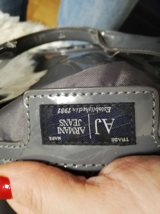 torebka AJ Armani Jeans lakierowana szara