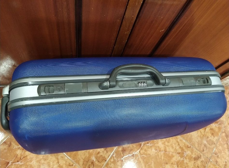 Mala malas de porão até 23 kg viagem casa quarto apartamento vivenda.