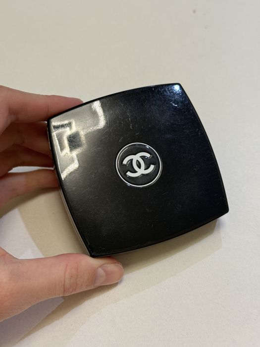 Сяюча пудра хайлайтер chanel