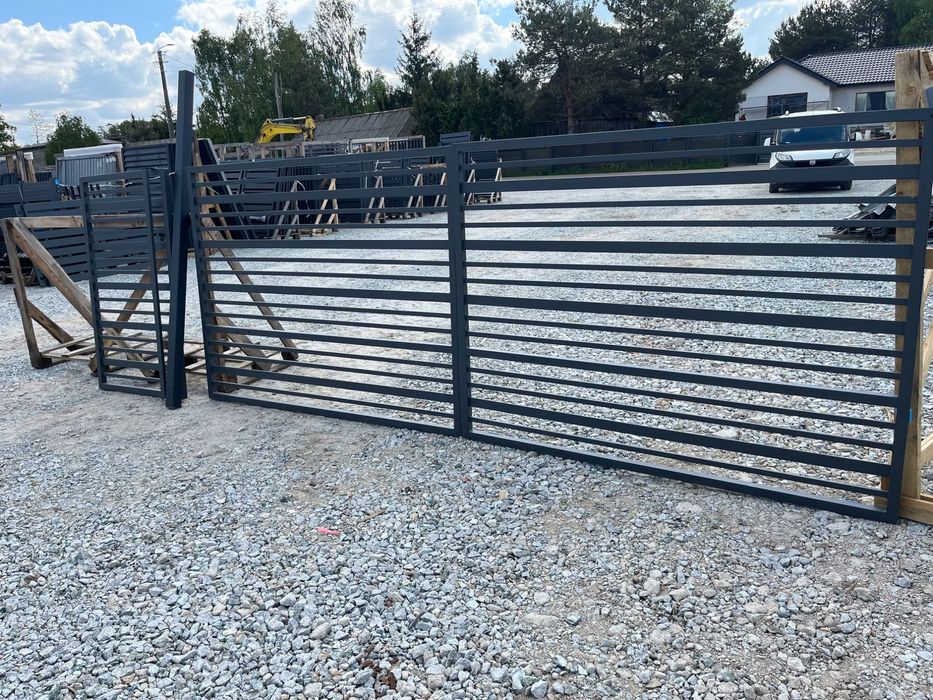 Brama dwuskrzydłowa 4,0x1,5 furtka,słupki 7x7, NUMER 012