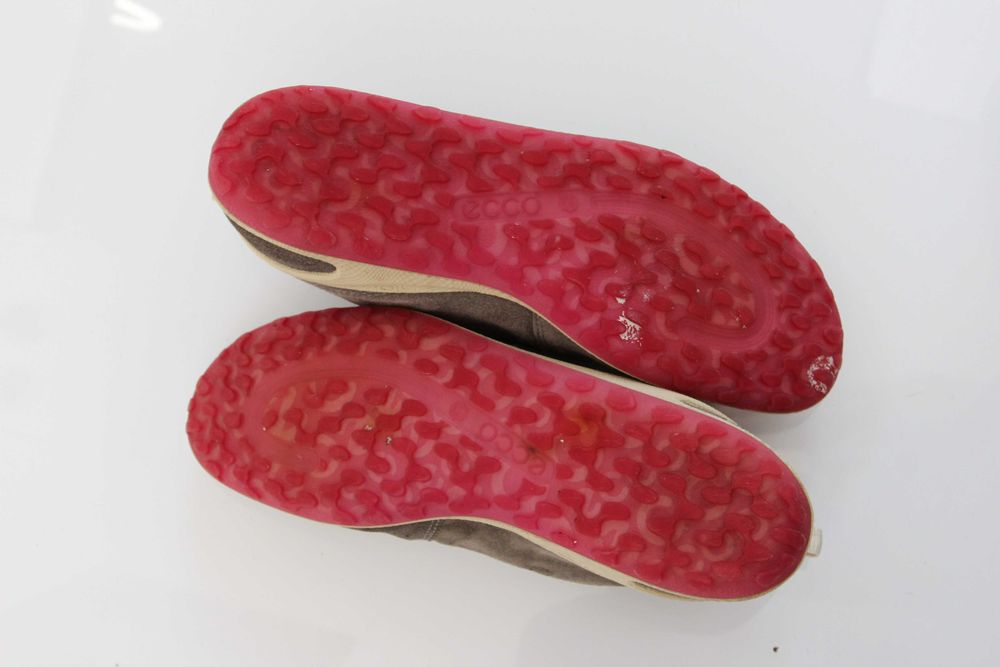 ECCO Biom skóra bez wad unisex 41