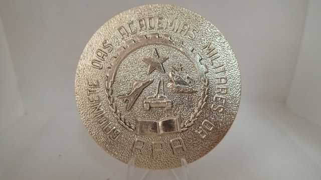 Medalha de Bronze das Academias Militares de Angola