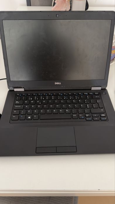 Portatil Dell E5740