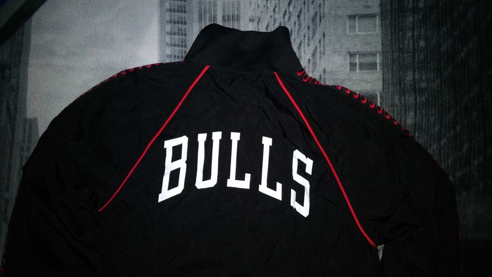 Bluza męska Nike Basketball NBA 75 Anniversary BULLS czarna rozmiar S