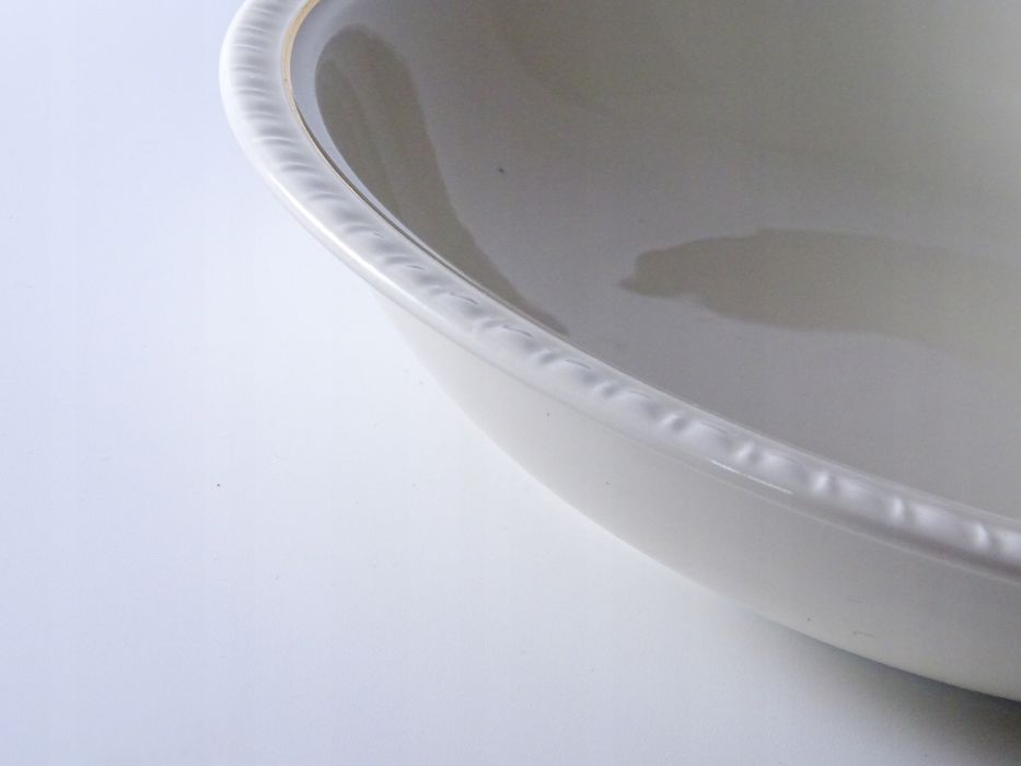 piękna kremowa salaterka misa lettin