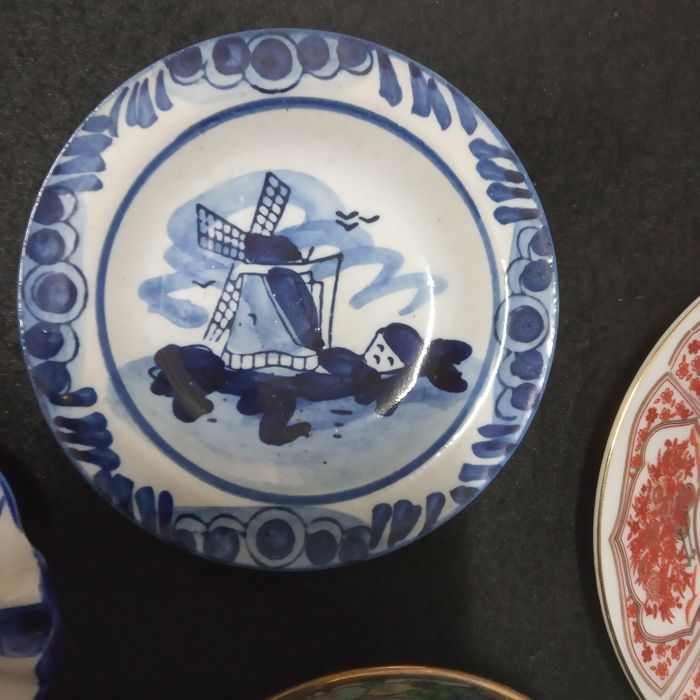 7 PRATOS DECORATIVOS (pequenos)