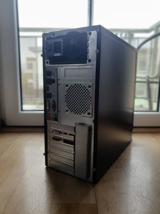 Komputer stacjonarny
