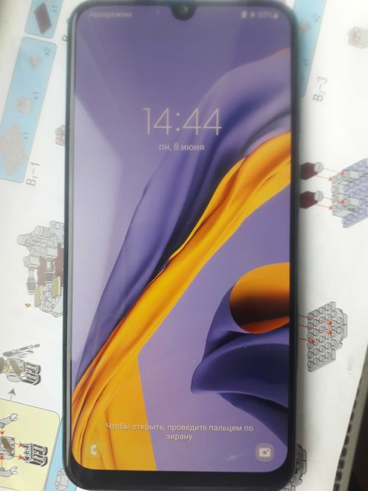 Самсунг М21 смартфон відмінний стан