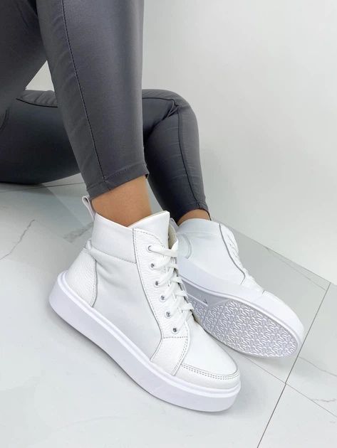 Кросівки, високі кеди 39 р