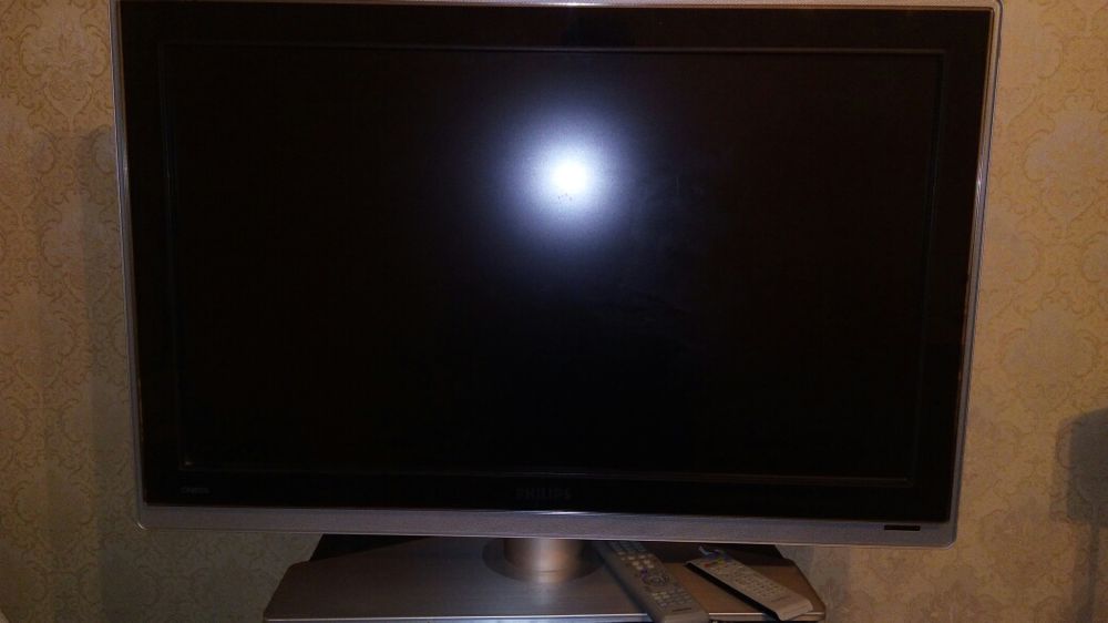 Телевізор 37" Philips