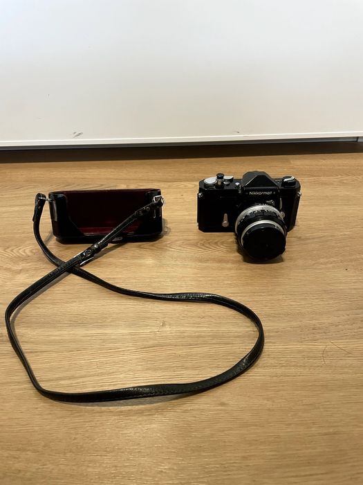 Camara analogica NIKKORMAT, NIKON