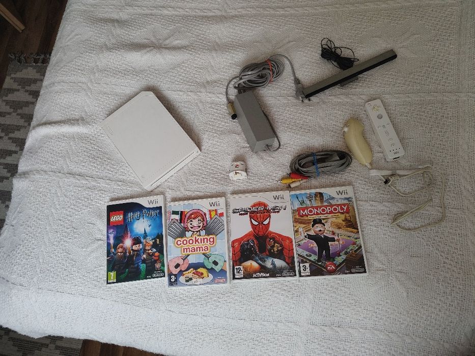 Konsola Nintendo Wii zestaw Pad okablowanie kamera + gry