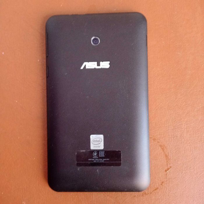 ASUS K01A планшет