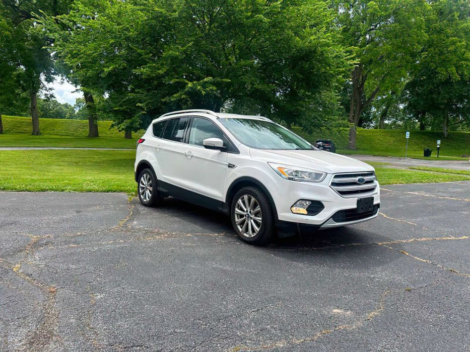 Ford Escape Titanium      2018