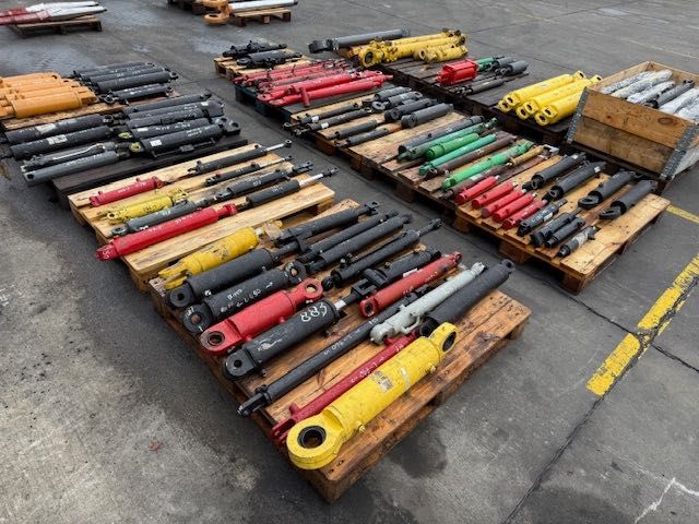 siłownik hydrauliczny teleskopowy nowy