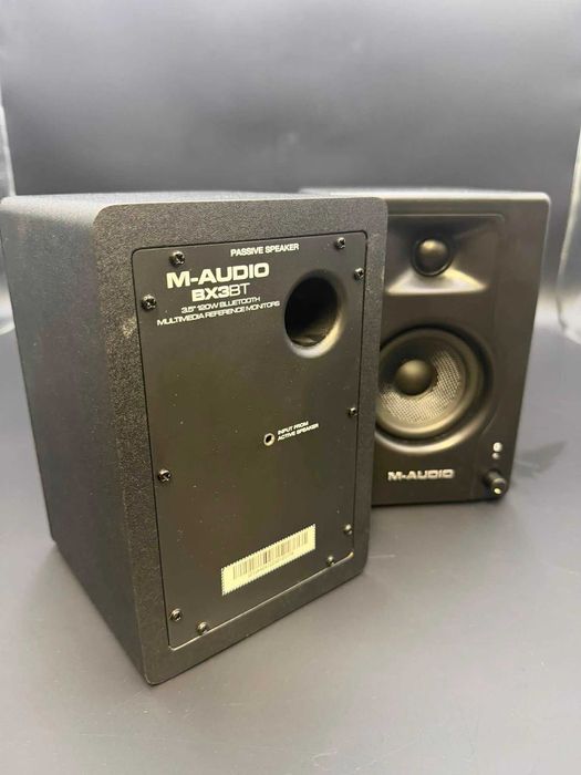 M-Audio BX3 Stan: sprawny, bardzo dobry Data zakupu 18.02.2026