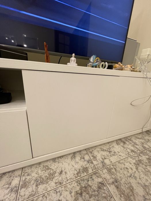 Movel de televisão branco