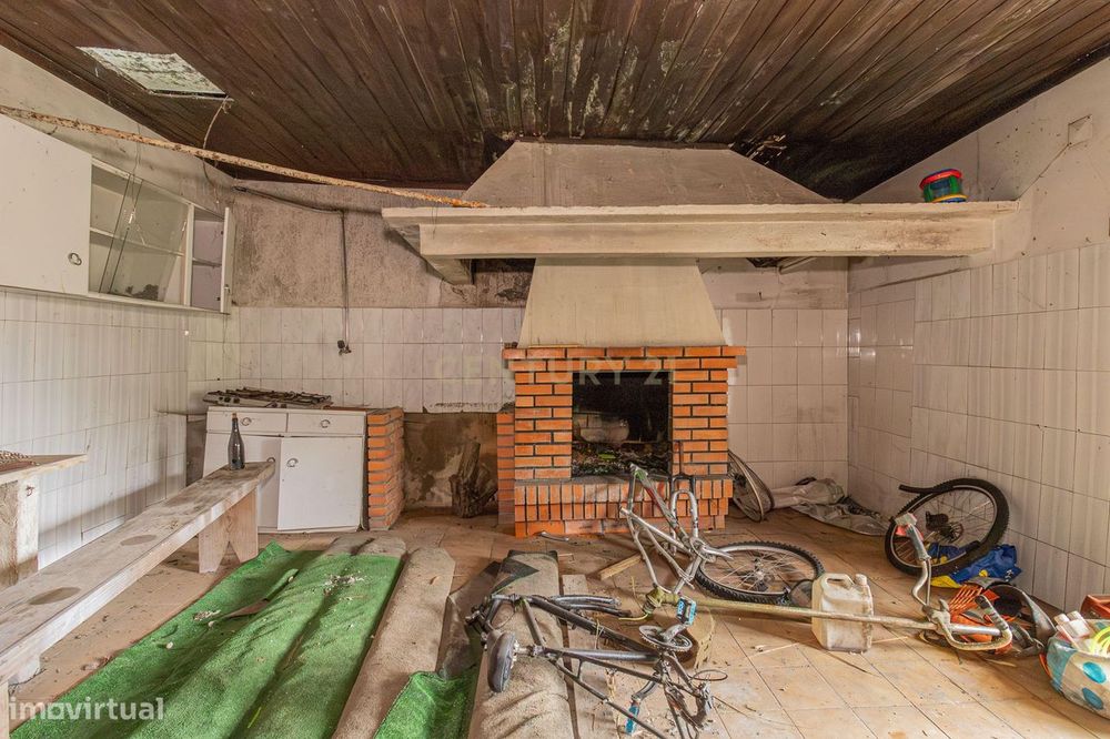 Casa em Ruínas com Jardim em Anais, Ponte de Lima