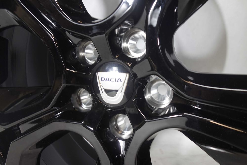 NOWE Aluflegi 18" 5x114,3 Dacia Duster Czarne 819