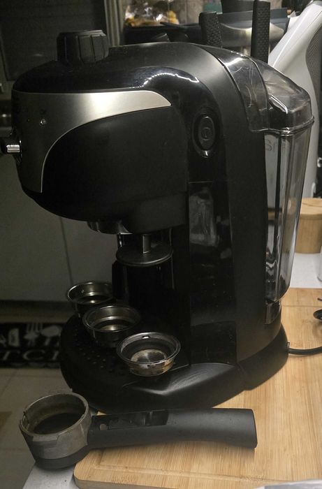 Máquina de Café De’Longhi EC221.BX(em garantia)+Moinho H.Koenig GRD830