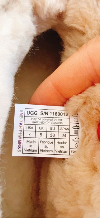 Продам оригінальні UGG