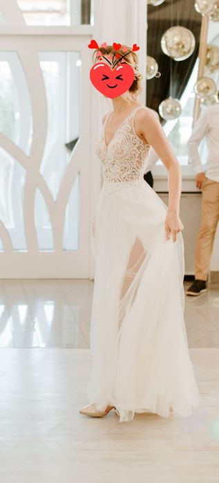 Suknia ślubna ivory Dasmarinas
