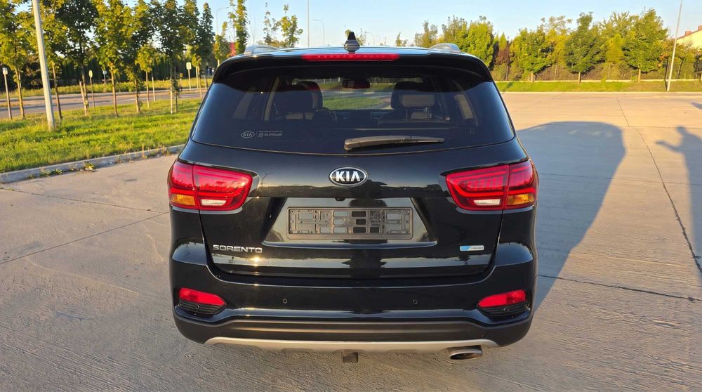 У продажі авто з ЄС Kia Sorento 2.0 CRDI L 2018 року.