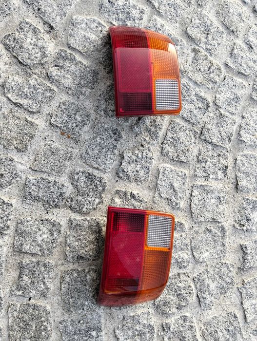 Farol / Ótica dianteiro + pisca + farolim + jante/pneu + grelha dianteira + tampões Opel Astra F