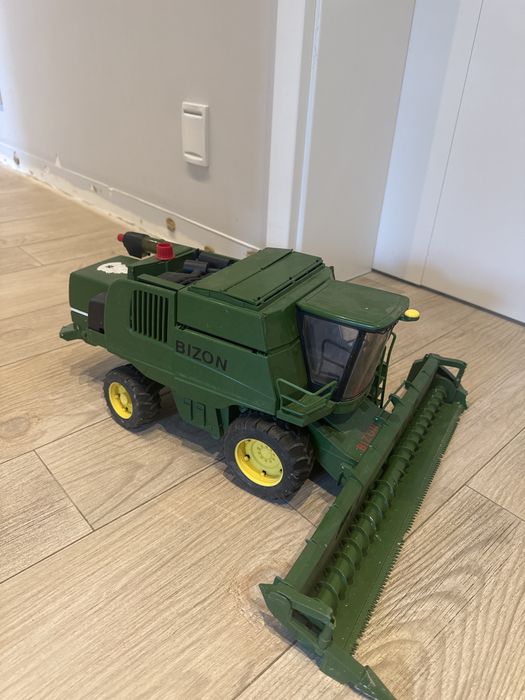 Bruder, kombajn zbożowy John Deere