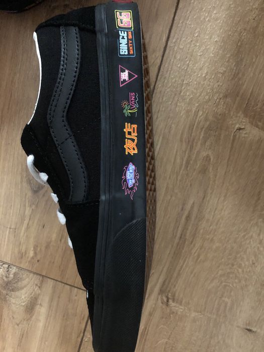 Buty vans black neon