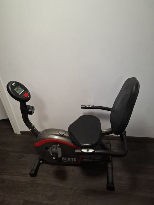 Rower stacjonarny poziomy