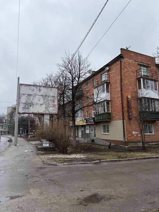 Приміщення на Британській