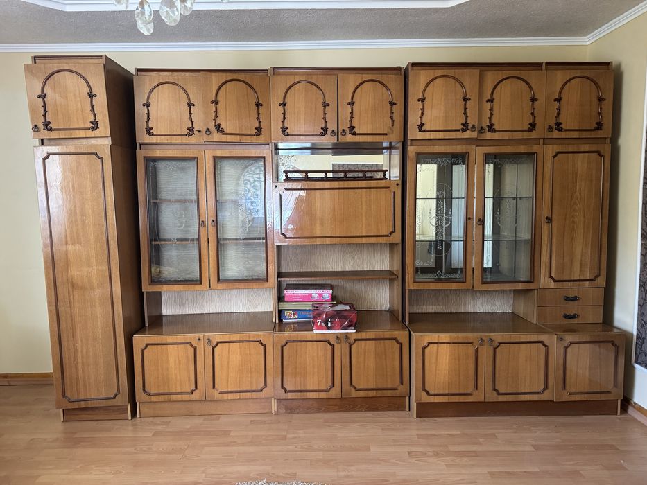 Стінка в гарному стані