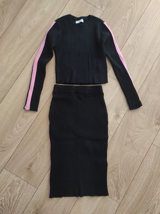 Prążkowany czarny komplet Reserved 140