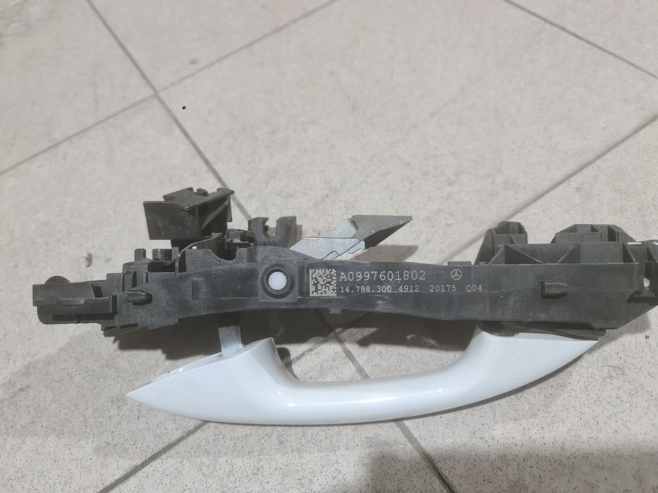 Puxador direito mercedes w177