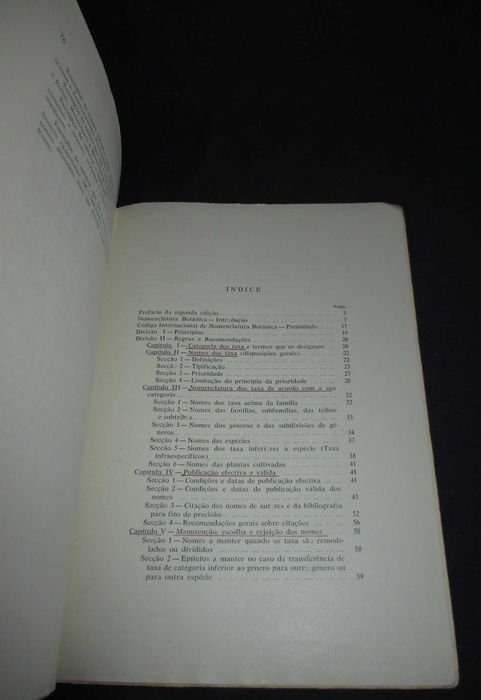 Livro Código Internacional de Nomenclatura Botânica C. N. Tavares