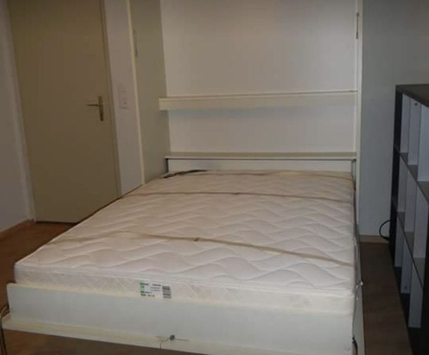 Movel com cama rebativel escondida